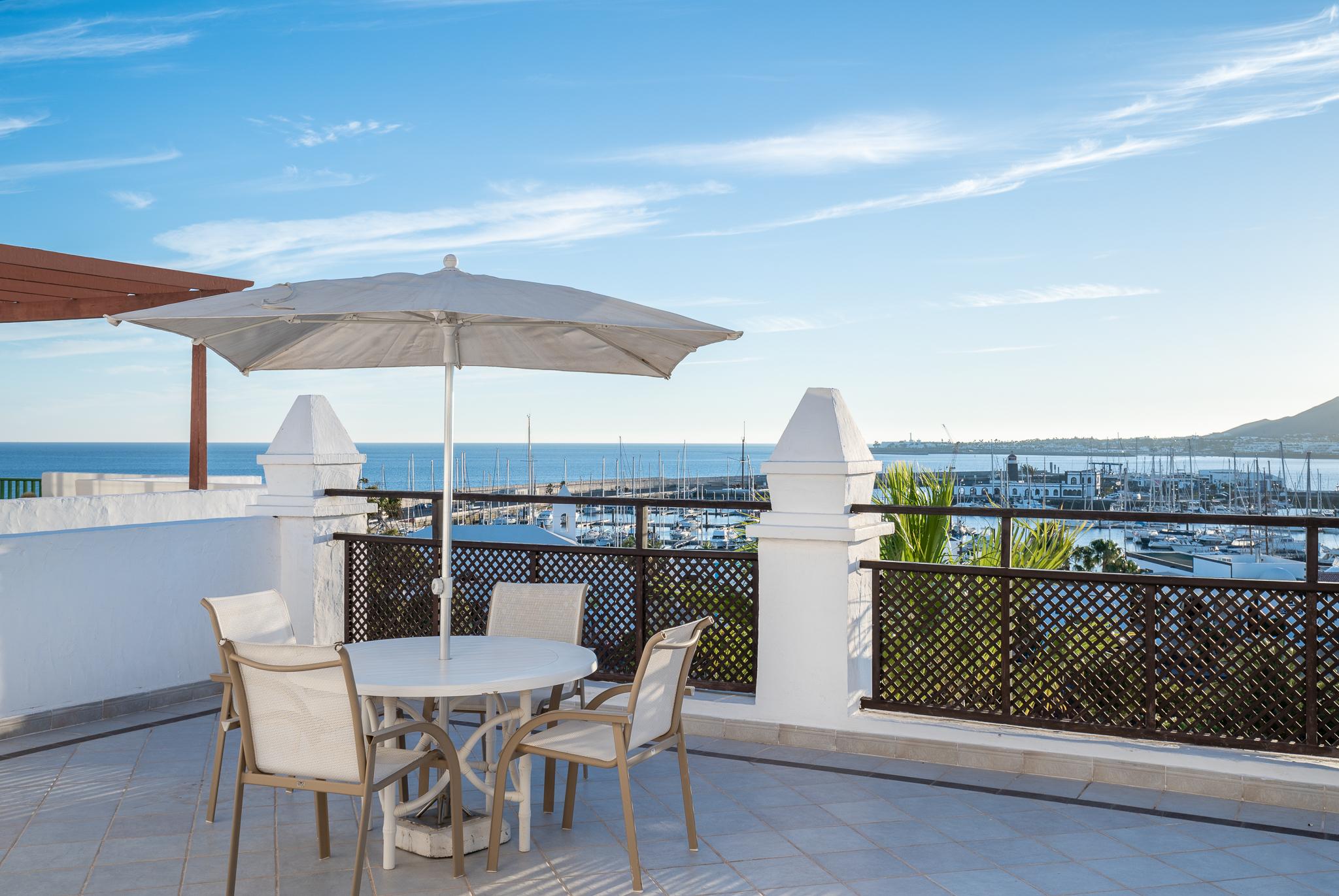 Hotel Livvo Volcan Lanzarote Playa Blanca Dış mekan fotoğraf