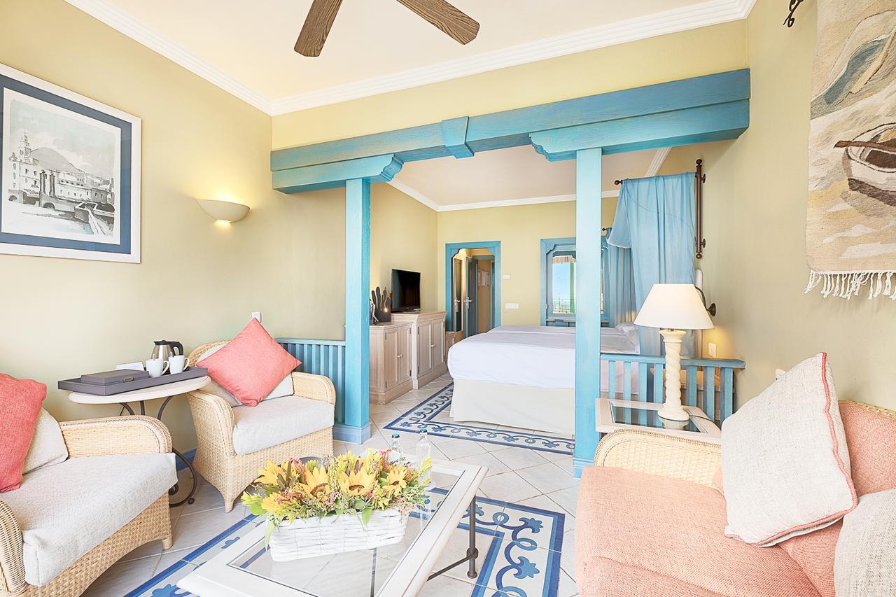 Hotel Livvo Volcan Lanzarote Playa Blanca Oda fotoğraf